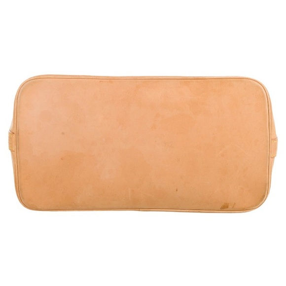 Louis Vuitton - Picture 2 of 6